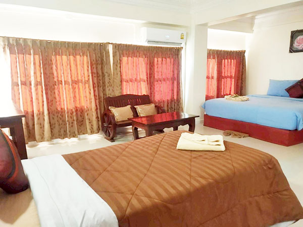Triple-Room